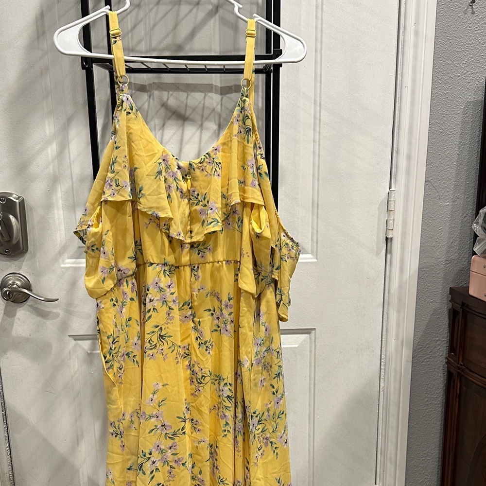 Torrid Floral Cold shoulder Chiffon  Yellow Dress - Picture 5 of 8